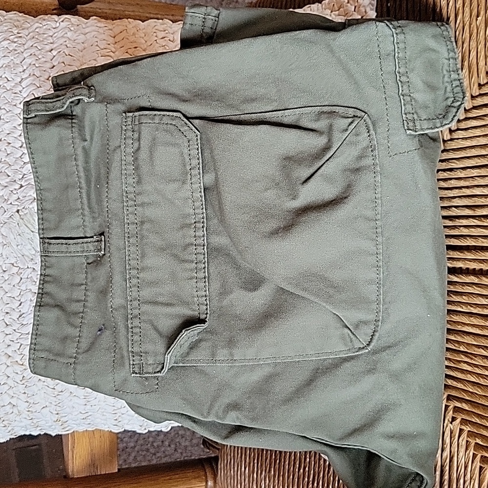 Wrangler authentics army green cargo shorts,  size 36